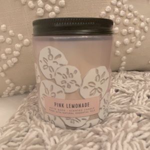 Pink Lemonade 1 wick bath and body candle